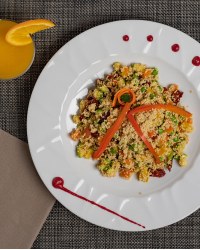 Cous-cous verdure miste e pomodori secchi